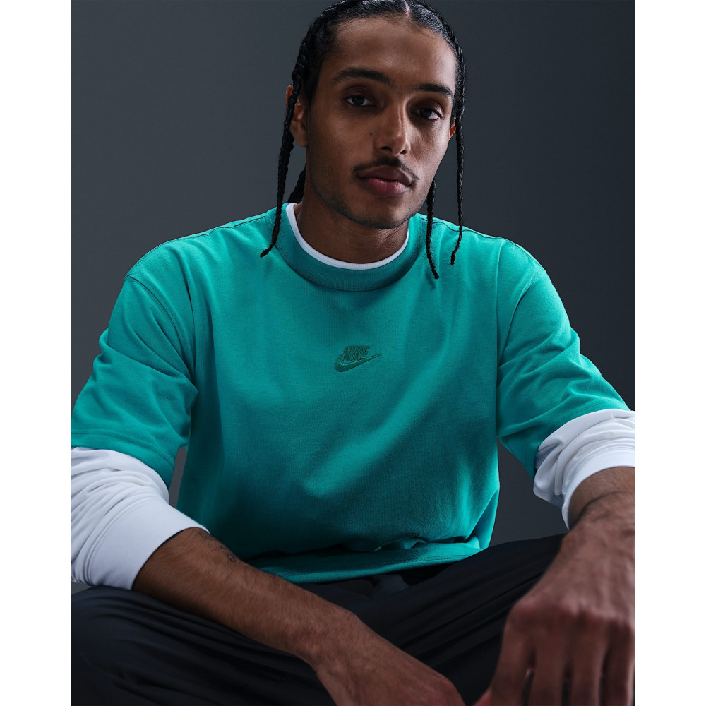 Футболка Nike Sportswear Premium Essential Tee DO7392-345